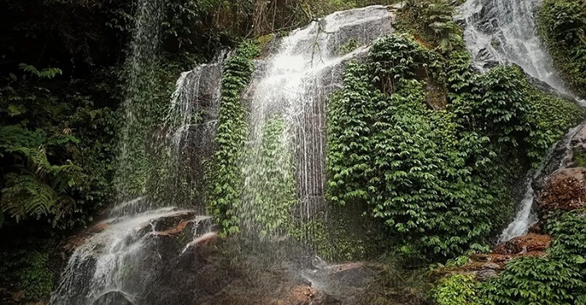 Air Terjun Talang Kemulun