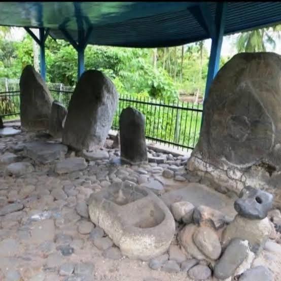 Situs Batu Silindrik foto 3